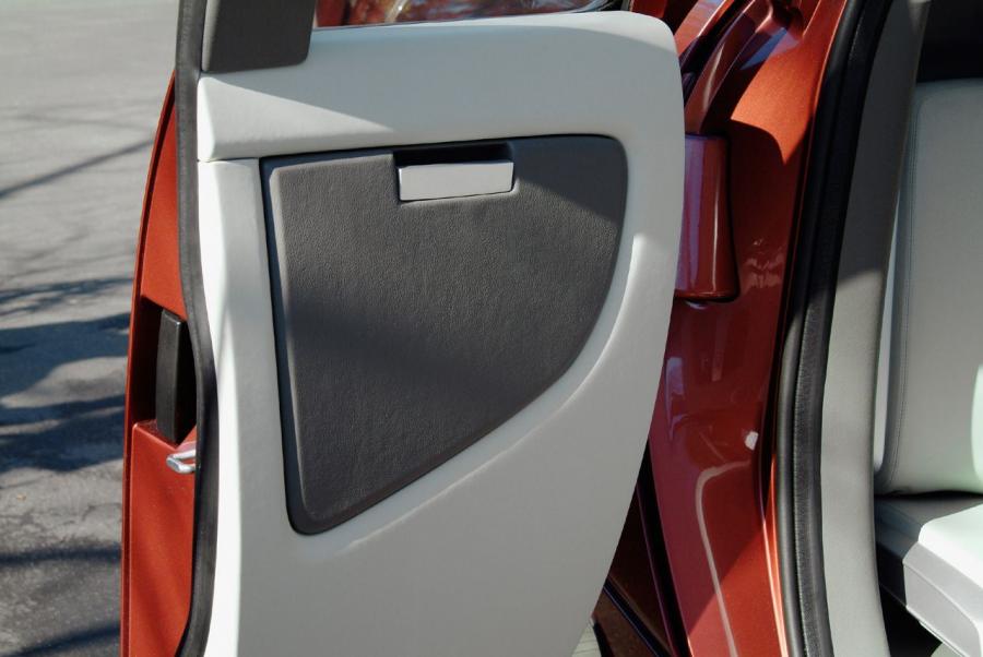  Kia KCV IV Mojave Concept 2004 года  (фото 27 из 29)